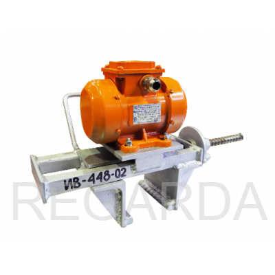 КРАСНЫЙ МАЯК ИВ-448-02 220/380В площадочный вибратор для опалубки