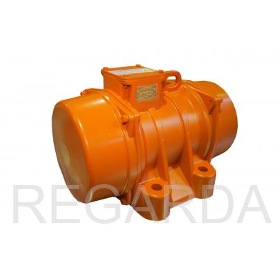 КРАСНЫЙ МАЯК ЭВВ-20-50 380В площадочный вибратор